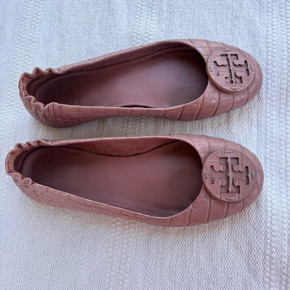 Tory Burch Shoes - Tory Burch MINNIE Travel Rosa Ballet Flats size 5.5m